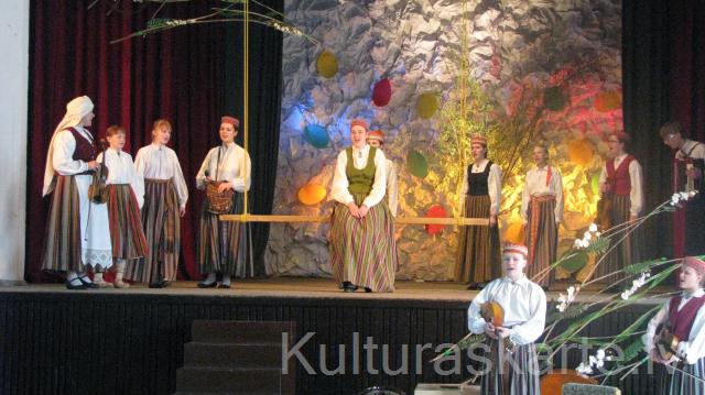 Bērnu un jauniešu folkloras ansamblis "Biteitis"